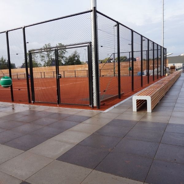 101967 + 107012 tribunebanken buitenbanken zitbanken banken sportcentrum